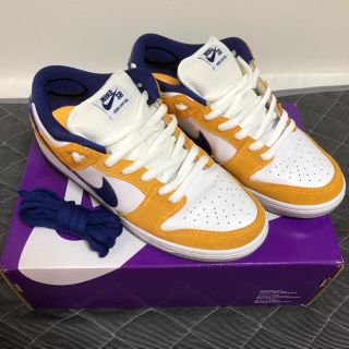 ナイキ(NIKE)のNIKE SB DUNK LOW "LASER ORANGE"(スニーカー)