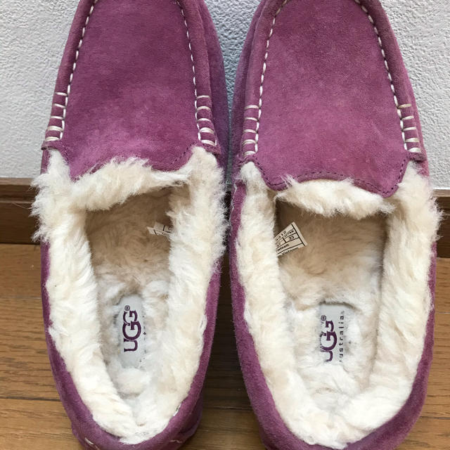 UGG(アグ)のuggモカシン レディースの靴/シューズ(スリッポン/モカシン)の商品写真