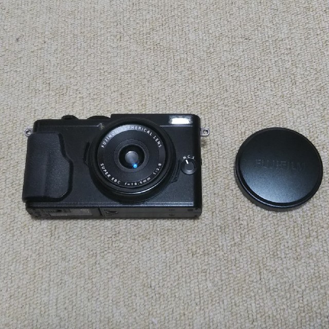 FUJIFILM】デジタルカメラ X70（ブラック）予備バッテリー付き ...
