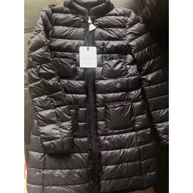 MONCLER(モンクレール)のモンクレール14Yロング　ダウンコート キキ様専用 レディースのジャケット/アウター(ダウンコート)の商品写真