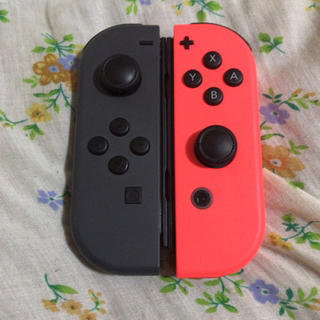 ニンテンドースイッチ(Nintendo Switch)のSwitch ジョイコン(家庭用ゲーム機本体)