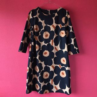 マリメッコ(marimekko)の⚐お決まりです.ウニッコ　ワンピース(ひざ丈ワンピース)