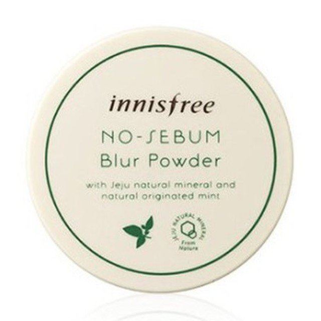 Innisfree(イニスフリー)の◇新品◇ イニスフリー ノーセバム ブラーパウダー 5g コスメ/美容のベースメイク/化粧品(フェイスパウダー)の商品写真