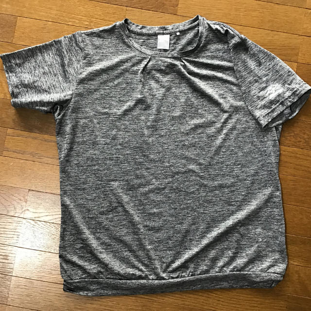 MIZUNO(ミズノ)のミズノスポーツウエア　シャツ　お値下しました レディースのトップス(Tシャツ(半袖/袖なし))の商品写真