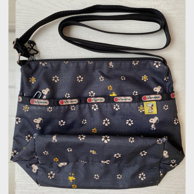 LeSportsac(レスポートサック)のショルダーバッグ(SNOOPY)Les port sac メンズのバッグ(ショルダーバッグ)の商品写真