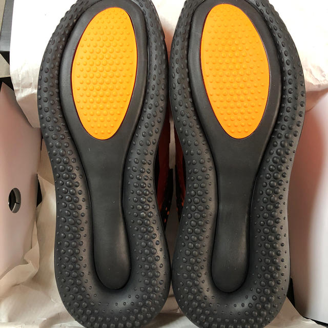 NIKE(ナイキ)のnike airmax720 slip 新品 メンズの靴/シューズ(スニーカー)の商品写真