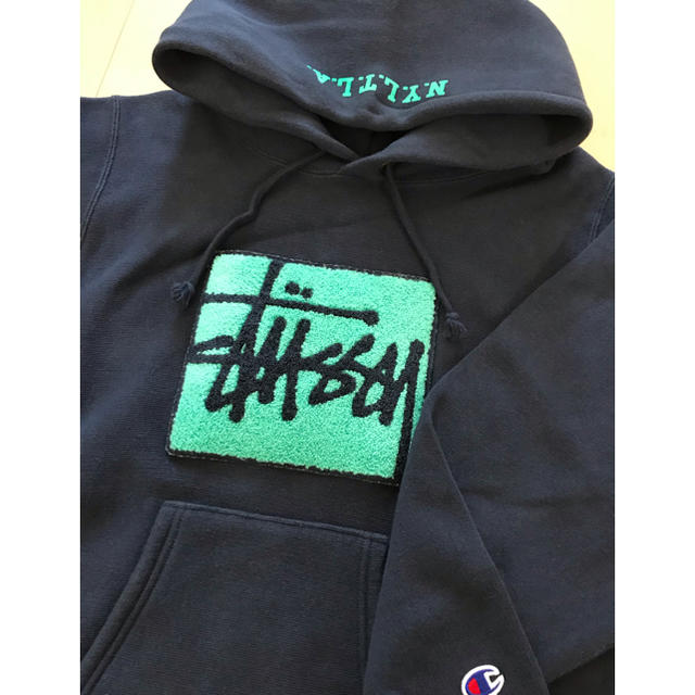 STUSSY(ステューシー)の美品 STUSSY×チャンピオン フードパーカー レディースのトップス(パーカー)の商品写真