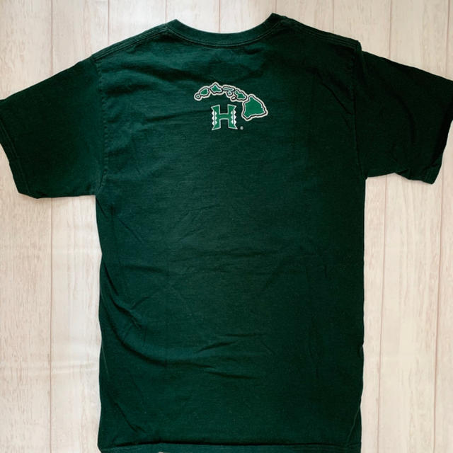 Hanes(ヘインズ)のHanes×Hawaii大学 ロゴTシャツ メンズのトップス(Tシャツ/カットソー(半袖/袖なし))の商品写真