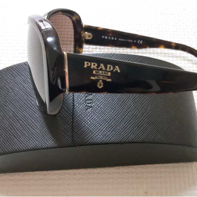 PRADA(プラダ)の【正規品】PRADA サングラス レディースのファッション小物(サングラス/メガネ)の商品写真