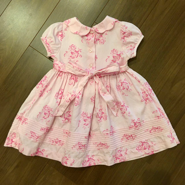 LAURA ASHLEY(ローラアシュレイ)のLILY♡様専用☆値下げ☆ローラアシュレイ ベビー ワンピース キッズ/ベビー/マタニティのベビー服(~85cm)(ワンピース)の商品写真