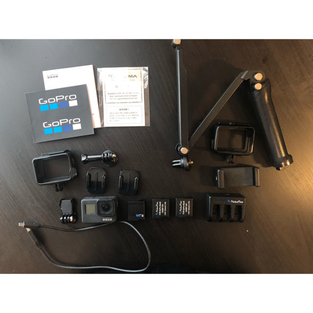 gopro7 black 新品SDカード付き - ビデオカメラ