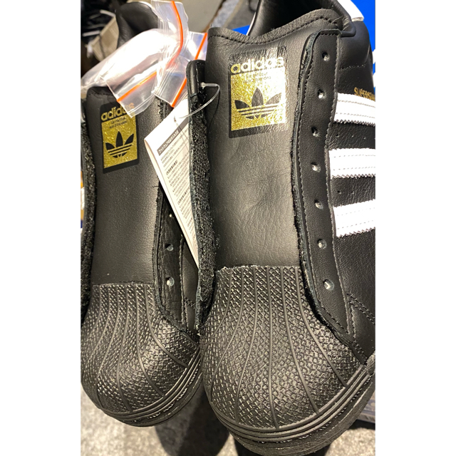 新品 adidas Superstar スニーカー FV3018 スーパースター