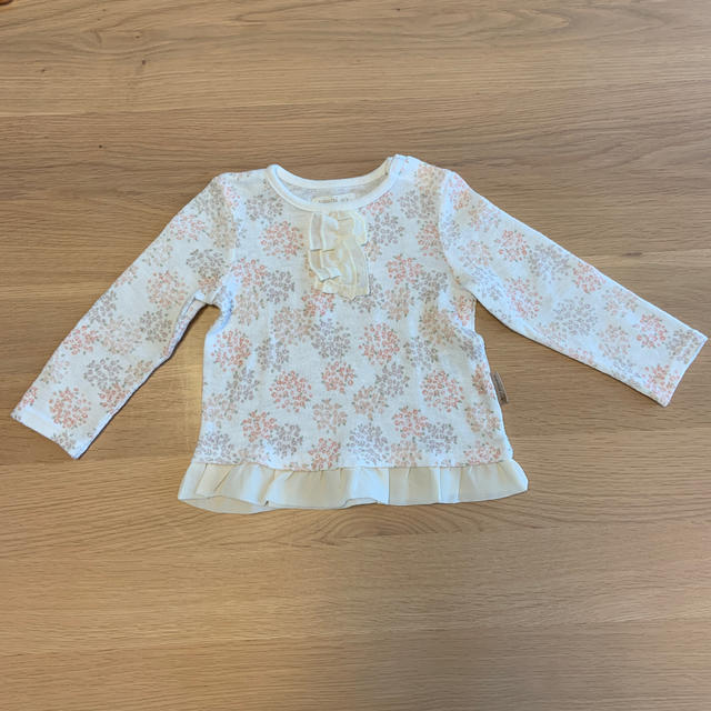 キムラタン(キムラタン)のキッズ　ガールズ　長袖　カットソー キッズ/ベビー/マタニティのキッズ服女の子用(90cm~)(Tシャツ/カットソー)の商品写真