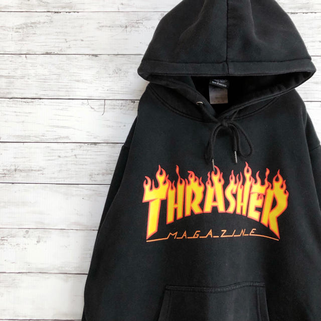 【大人気】THRASHER ファイヤーロゴ ビッグロゴ パーカー 炎ロゴ