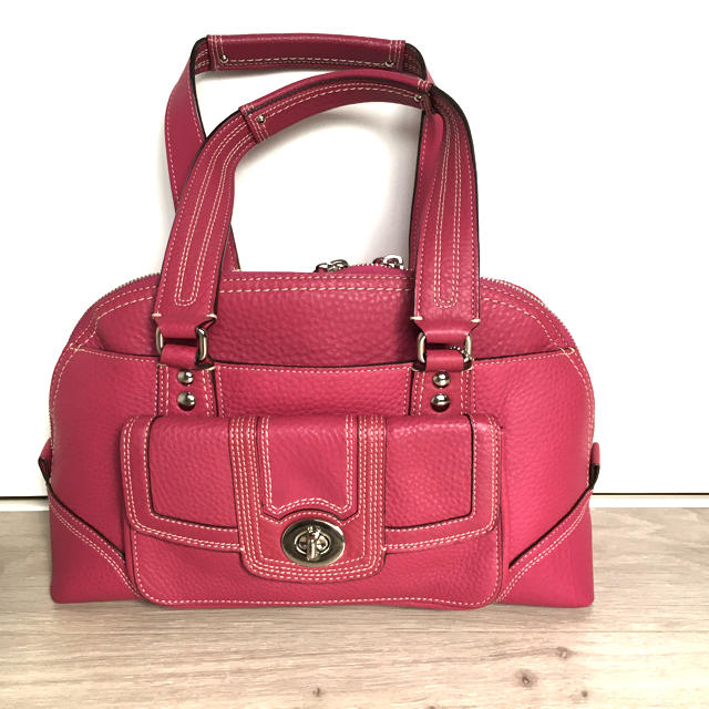 COACH - コーチ バッグ ピンクの通販 by きおん's shop|コーチ COACH - コーチ バッグ ピンクの通販 by きおん's shop|コーチ