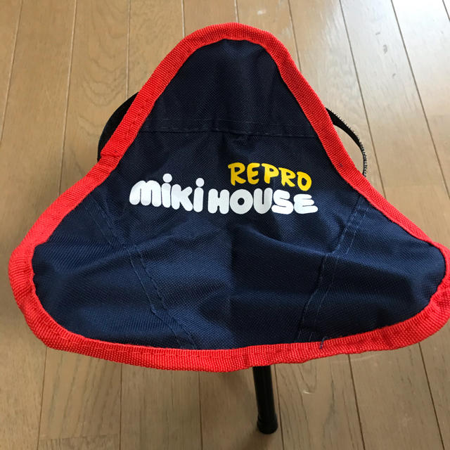 mikihouse(ミキハウス)のミスハウスプロ　コンパクト三脚チェア スポーツ/アウトドアのスポーツ/アウトドア その他(その他)の商品写真