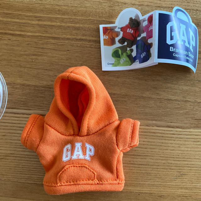 GAP(ギャップ)のGAP  ガチャ　パーカー エンタメ/ホビーのおもちゃ/ぬいぐるみ(キャラクターグッズ)の商品写真