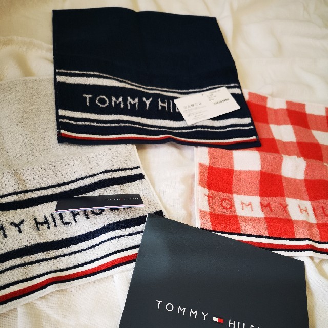 TOMMY HILFIGER(トミーヒルフィガー)のTOMMY HILFIGER ハンカチ　3点セット メンズのファッション小物(ハンカチ/ポケットチーフ)の商品写真