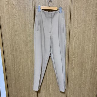 ザラ(ZARA)のハイウエストパンツ(カジュアルパンツ)