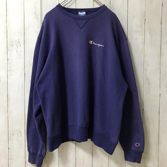 Champion(チャンピオン)のチャンピオン　スウェット　紫　メキシコ製　ビッグシルエット　ワンポイント　XL メンズのトップス(Tシャツ/カットソー(半袖/袖なし))の商品写真