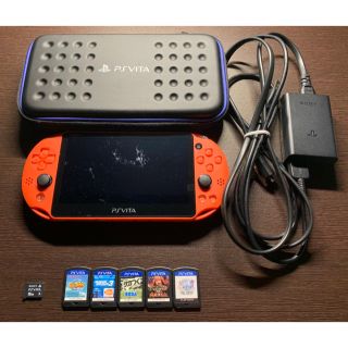 プレイステーションヴィータ(PlayStation Vita)のPSVita  ネオンオレンジ　(ケース　充電器　ソフト　SDカード付き)(携帯用ゲーム機本体)