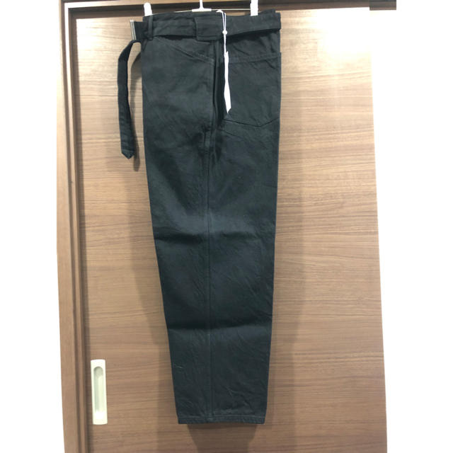 COMOLI(コモリ)のCOMOLI デニム ベルテッドパンツ (Black) サイズ2 20AW 新品 メンズのパンツ(デニム/ジーンズ)の商品写真