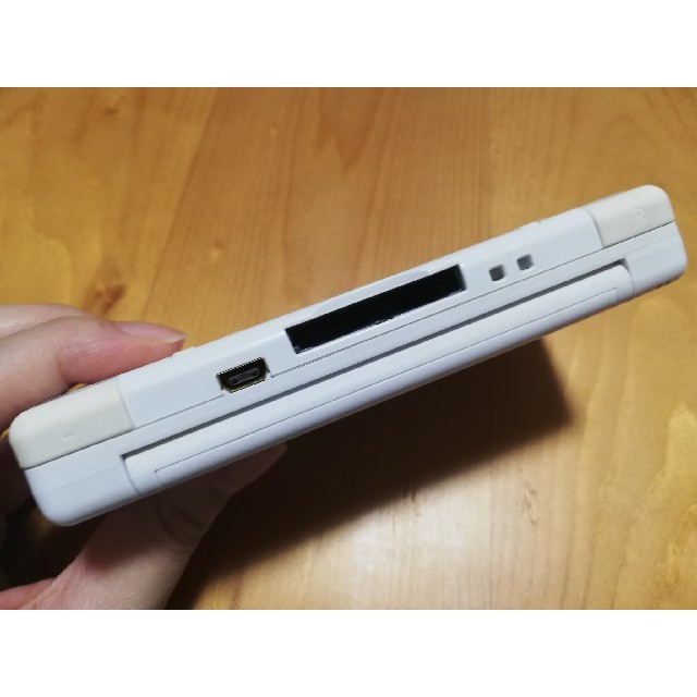 ニンテンドーDS(ニンテンドーDS)のNINTENDO DS lite　本体 エンタメ/ホビーのゲームソフト/ゲーム機本体(携帯用ゲーム機本体)の商品写真