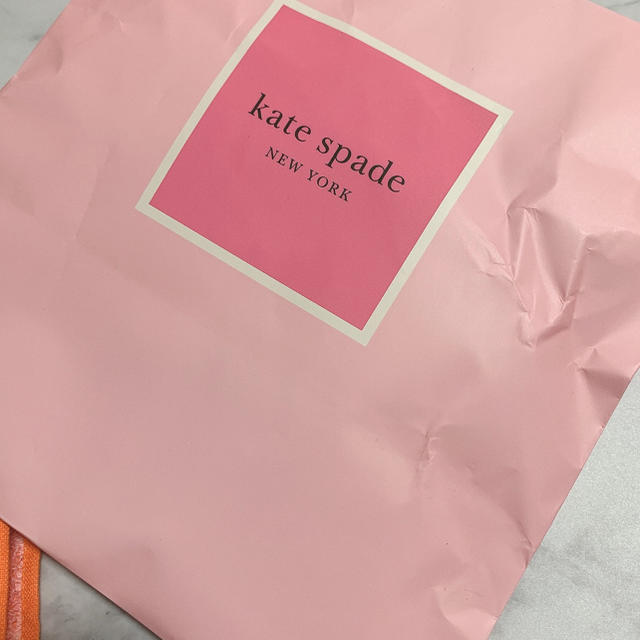 kate spade new york(ケイトスペードニューヨーク)の新品 kate spade タオルハンカチ レディースのファッション小物(ハンカチ)の商品写真