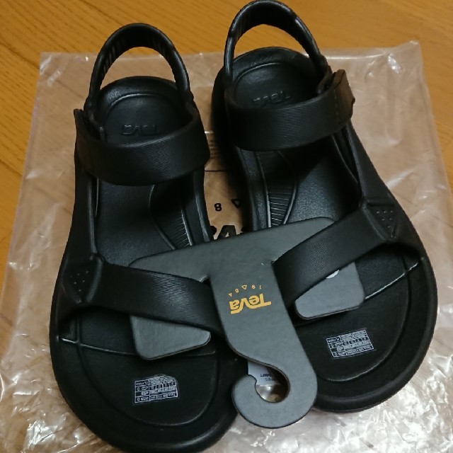 Teva(テバ)の【新品】teva ハリケーンドリフトサンダル 23cm レディースの靴/シューズ(サンダル)の商品写真