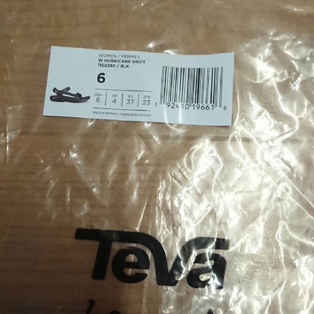 Teva(テバ)の【新品】teva ハリケーンドリフトサンダル 23cm レディースの靴/シューズ(サンダル)の商品写真