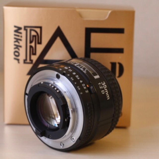 Nikon(ニコン)のNikon AF 35mm F2D スマホ/家電/カメラのカメラ(レンズ(単焦点))の商品写真