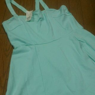 エイチアンドエム(H&M)の☆新品ミントひざ丈ワンピース☆(ひざ丈ワンピース)