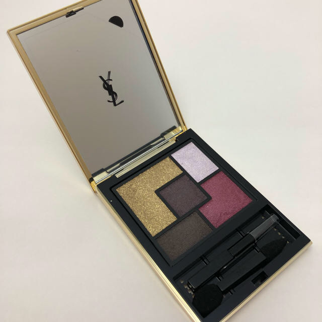 Yves Saint Laurent Beaute(イヴサンローランボーテ)のらりるるれろらろ様専用 コスメ/美容のベースメイク/化粧品(アイシャドウ)の商品写真