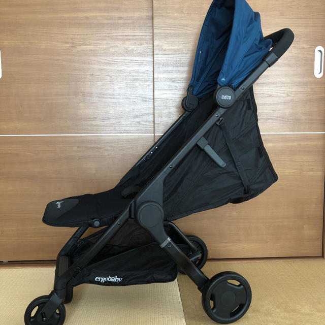 Ergobaby(エルゴベビー)の9/24までお値引き⭐︎新品未使用　エルゴベビー　ベビーカー　メトロ　色:マリン キッズ/ベビー/マタニティの外出/移動用品(ベビーカー/バギー)の商品写真