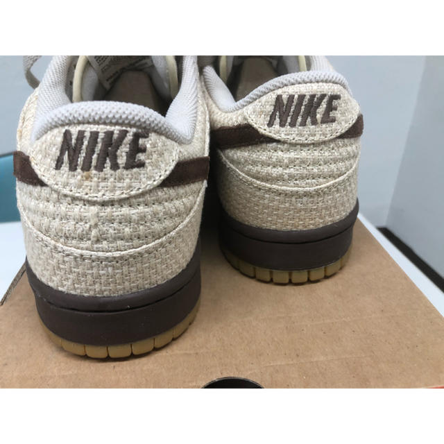 NIKE(ナイキ)の2005 NIKE DUNK LOW PREMIUM HEMP US9.5 新品 メンズの靴/シューズ(スニーカー)の商品写真