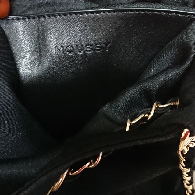 moussy(マウジー)の☆moussy  巾着型 チェーンバッグ 美品☆ レディースのバッグ(ショルダーバッグ)の商品写真