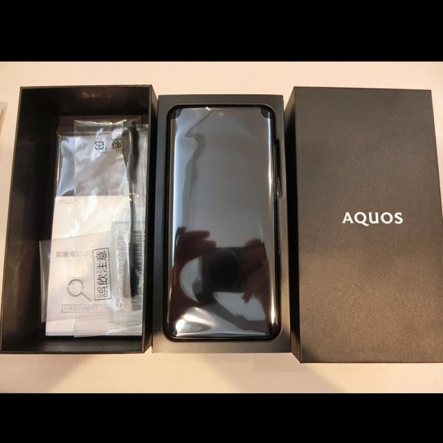 新品未利用ソフトバンク　AQOUS zero2（906SH）