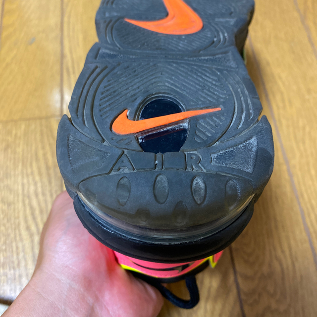 NIKE(ナイキ)のW NIKE AIR MORE UPTEMPO メンズの靴/シューズ(スニーカー)の商品写真