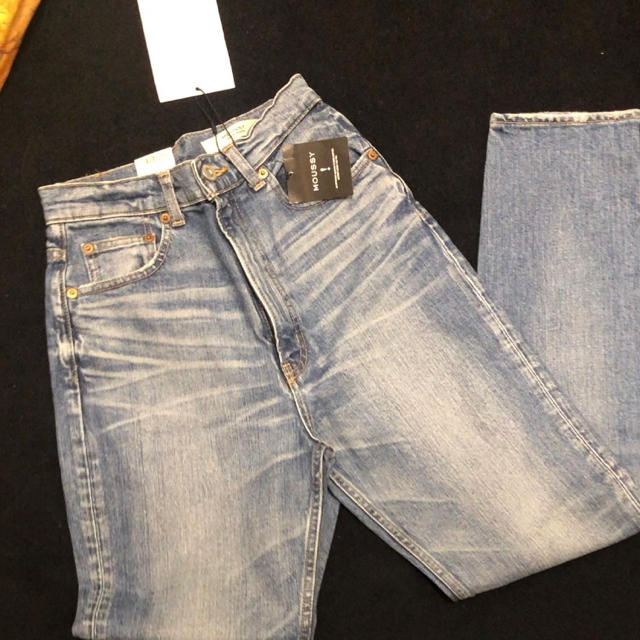 moussy(マウジー)の26inch PLAIN JEANS STRAIGHT SLIM レディースのパンツ(デニム/ジーンズ)の商品写真