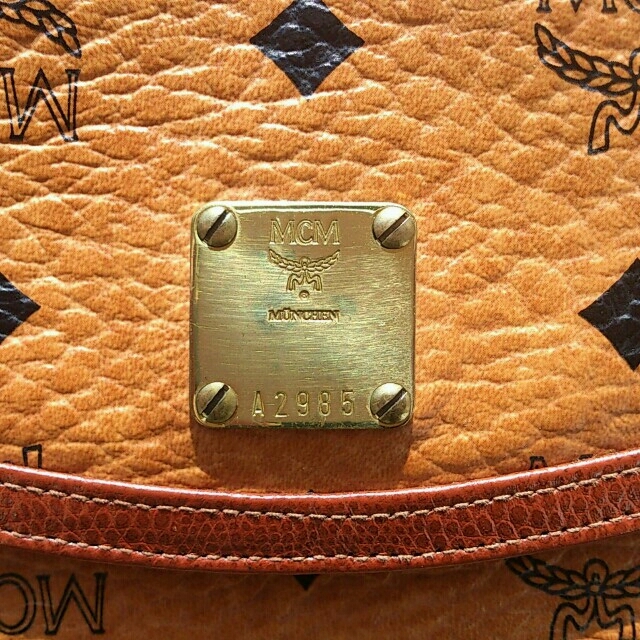 MCM(エムシーエム)のMCM チェーンショルダーバッグ レディースのバッグ(ショルダーバッグ)の商品写真