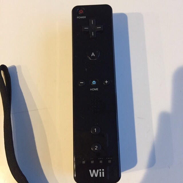 Wii(ウィー)のwiiリモコン＋ヌンチャク エンタメ/ホビーのゲームソフト/ゲーム機本体(その他)の商品写真