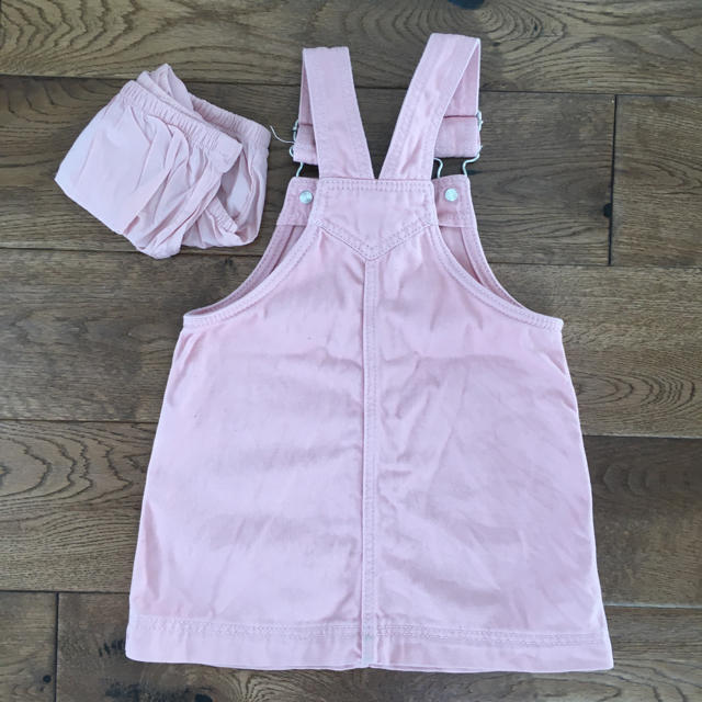 babyGAP(ベビーギャップ)の♡GAP♡ピンクデニム　ジャンバースカート　80 キッズ/ベビー/マタニティのベビー服(~85cm)(ワンピース)の商品写真