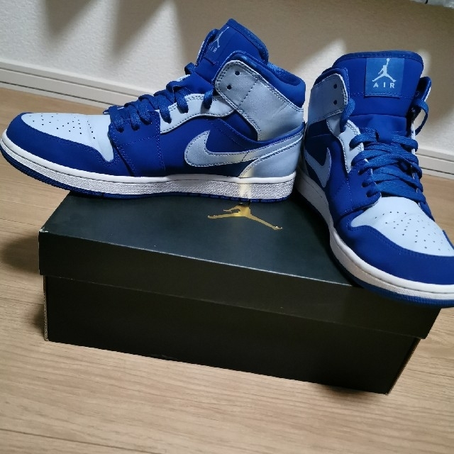 NIKE(ナイキ)のNIKE  AIR JORDAN1　アイスブルー×ホワイト メンズの靴/シューズ(スニーカー)の商品写真