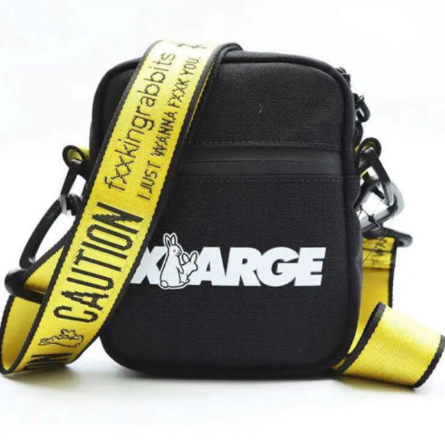 XLARGE(エクストララージ)のFR2 XLARGE コラボ ショルダーバッグ 黒 新品 未使用 メンズのバッグ(ショルダーバッグ)の商品写真