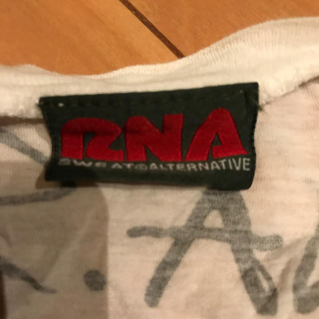 RNA(アールエヌエー)のRNA レディースのトップス(Tシャツ(半袖/袖なし))の商品写真