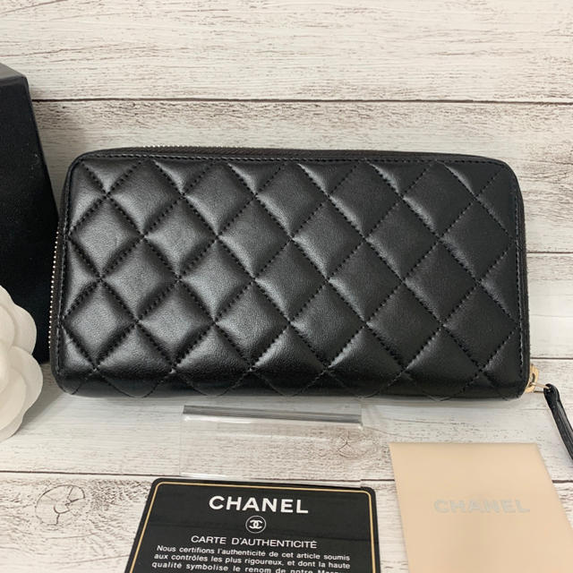 CHANEL(シャネル)のCHANEL✨シャネル✨マトラッセ✨ココマーク✨金✨ラウンドファスナー✨長財布 レディースのファッション小物(財布)の商品写真