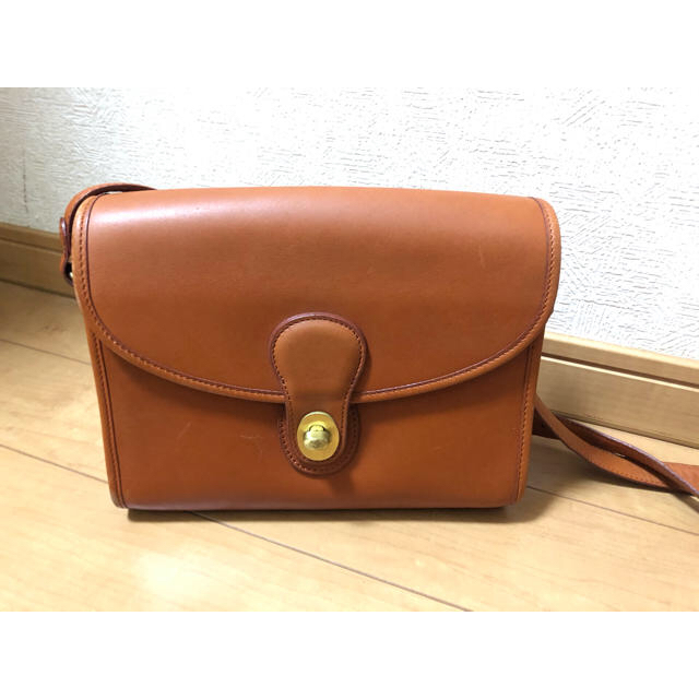 COACH(コーチ)のオールドコーチ　ショルダーバッグ レディースのバッグ(ショルダーバッグ)の商品写真