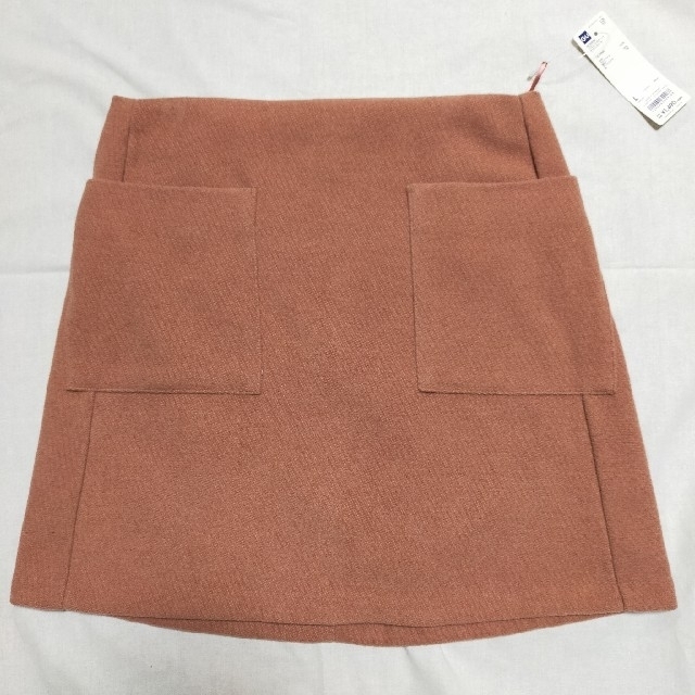 GU(ジーユー)の秋冬フロントポケットミニスカート レディースのスカート(ミニスカート)の商品写真