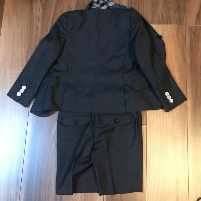 BURBERRY(バーバリー)のバーバリーチルドレン　6Y 116cm スーツ☆美品 キッズ/ベビー/マタニティのキッズ服男の子用(90cm~)(ドレス/フォーマル)の商品写真