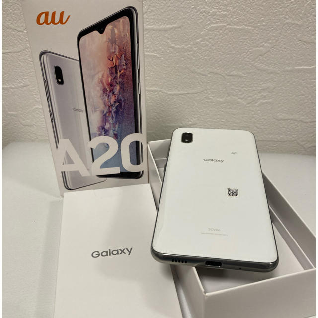 Galaxy A20 ホワイト SCV46 auスマートフォン本体